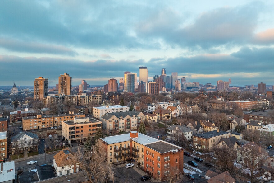Aerial Photo - 501 W Franklin Ave