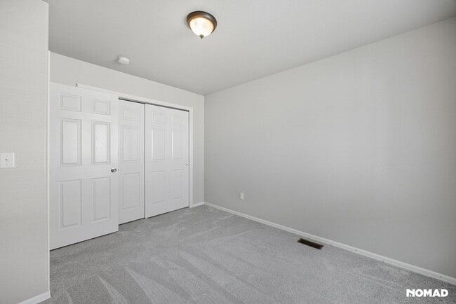 Building Photo - 3050 Shikra View