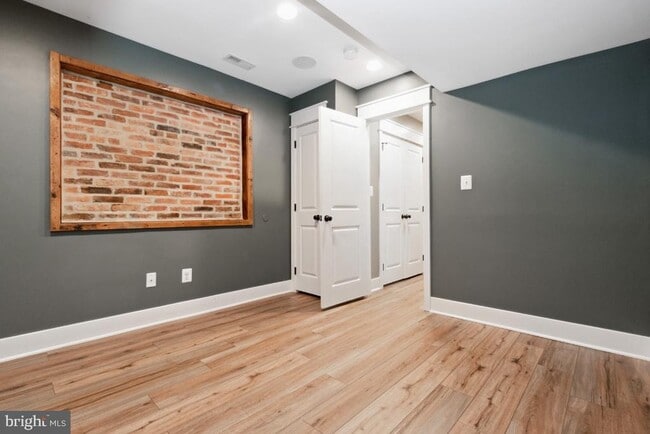 Building Photo - 1814 Jackson St