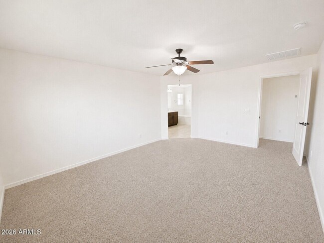 Building Photo - 1131 E Binner Dr