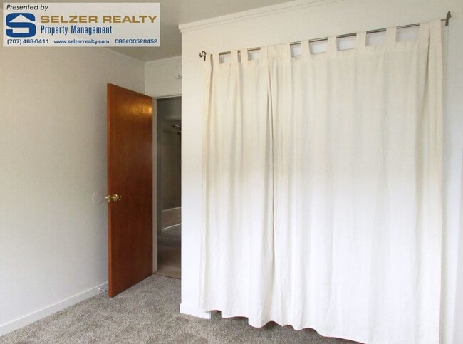 Building Photo - Cozy 3 bd. home on Ukiah's westside!