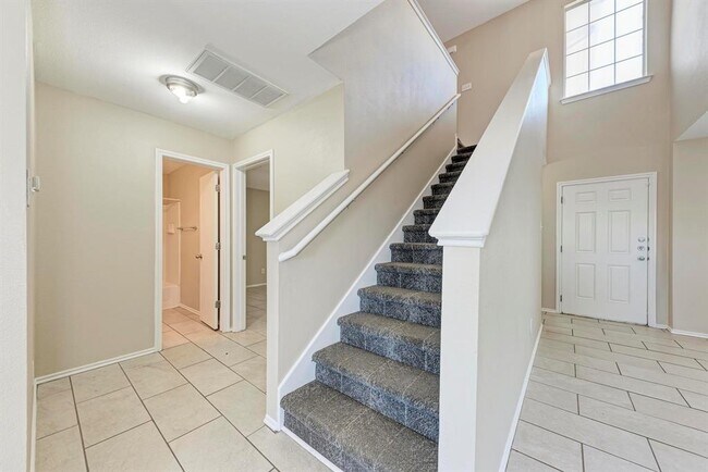 Building Photo - 289 Drystone Trail