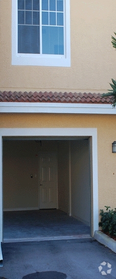 Building Photo - The Villas at Emerald Dunes