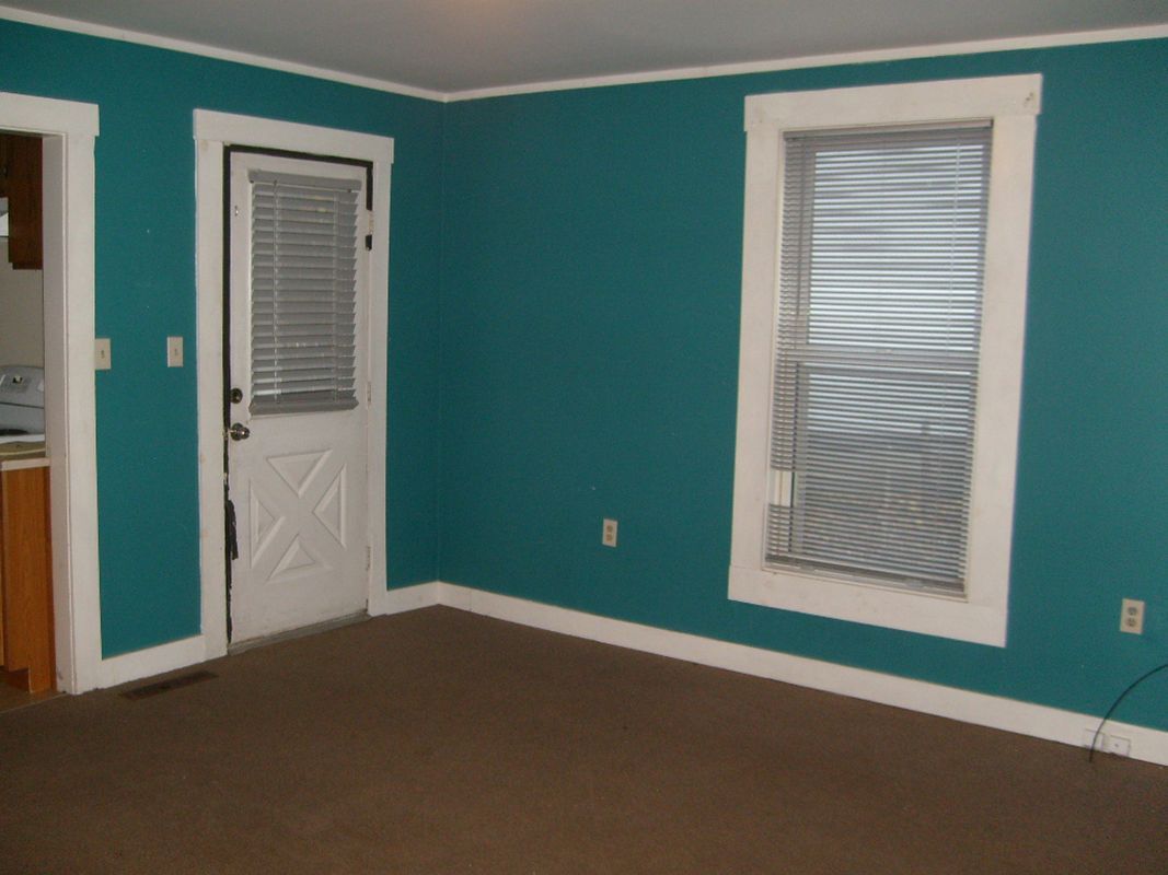 Building Photo - 25 School St