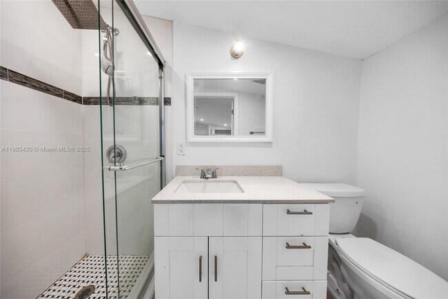 Building Photo - 2306 N 28th Ave