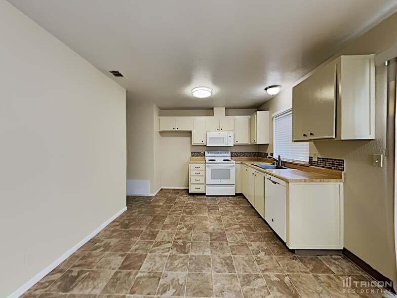 Building Photo - 831 Spoonbill Ln