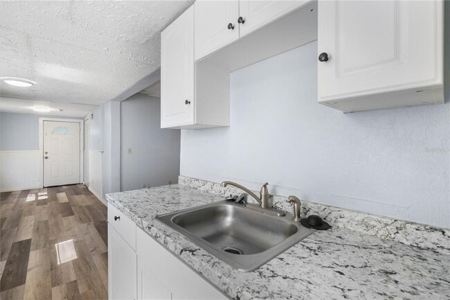 Building Photo - 2000 43rd St S