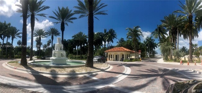 Building Photo - 265 Palm Ave