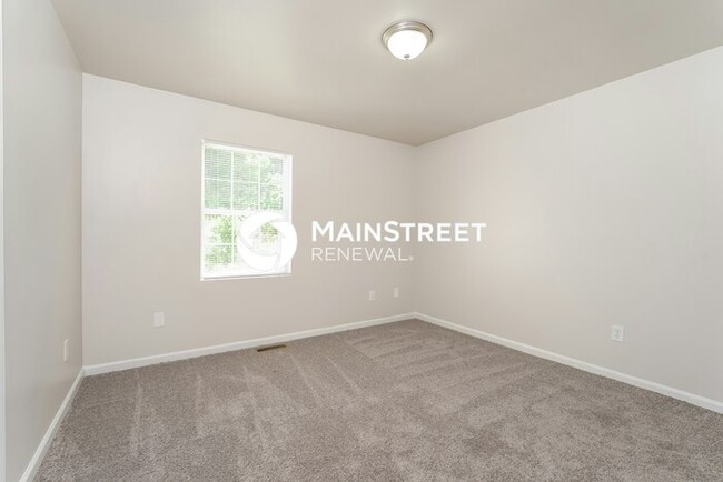 Building Photo - 326 Mountview Dr