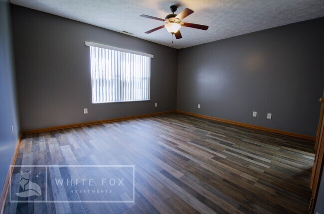 Building Photo - 5990 Fox Trace Ct
