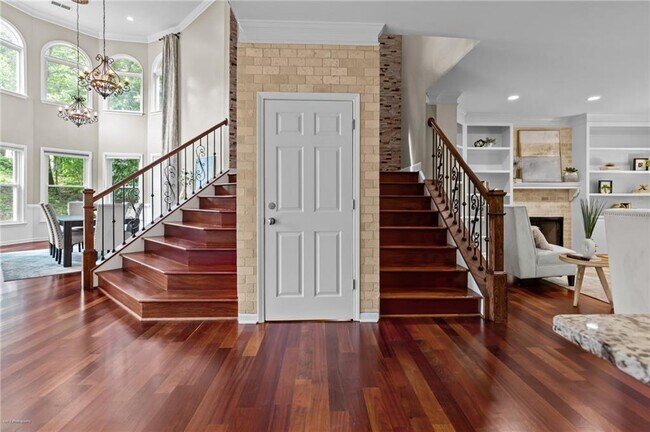 Building Photo - 2990 Hearthstone Dr