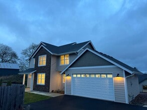 Building Photo - Brand New Private Bella Ridge 4 Bedroom 2.5 Bath Home Near Golf and Lewis & Clark Elementary School