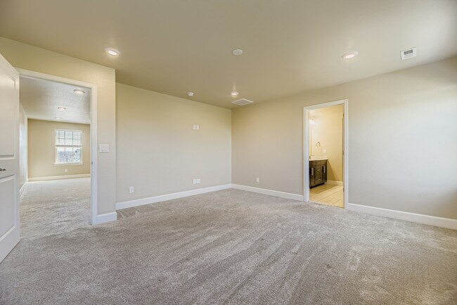Building Photo - 17944 Tree Sparrow Ave