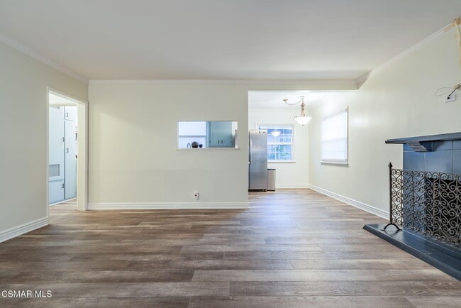 Building Photo - 22637 Mariano St