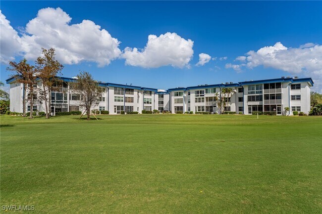 Building Photo - 1724 Pine Valley Dr