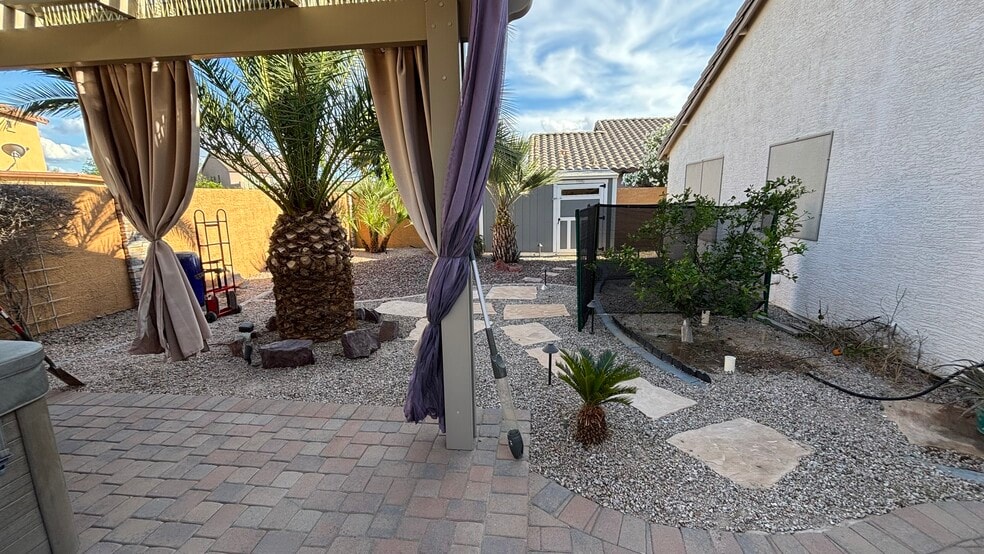 Building Photo - 21047 N Alma Dr