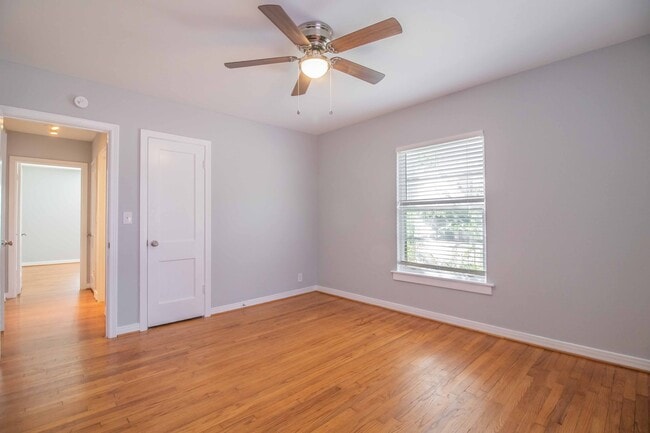 Building Photo - CHARMING 2 Bedroom, 1 Bathroom Arlington H...