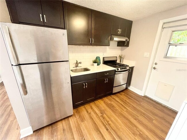 Building Photo - 813 S Fremont Ave