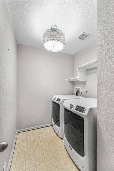 Building Photo - 13438 Bristow Dawn