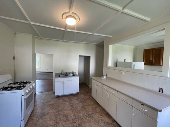 Building Photo - 21-23 Lyman Street