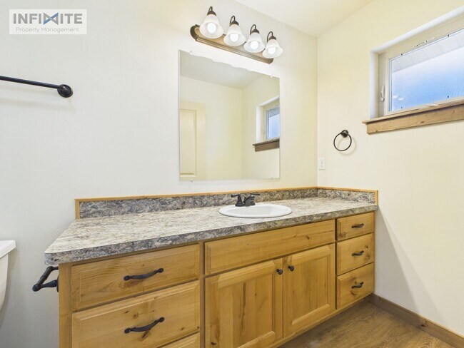 Building Photo - 2767 Fen Way