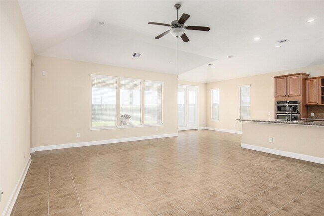 Building Photo - 26311 Parkman Grove Dr