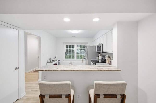 Building Photo - 1305 Tuckaway Reach