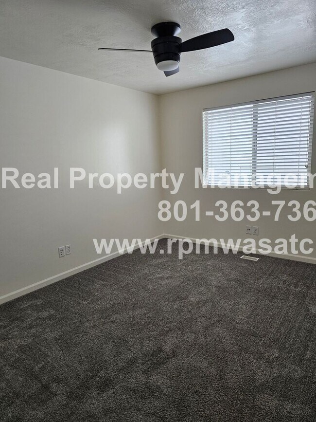 Building Photo - Come Check Out This Newly Updated 5 Bedroom 3 bathroom Home in South Jordan!