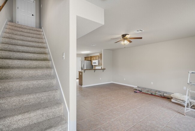 Building Photo - Siloam TownHome