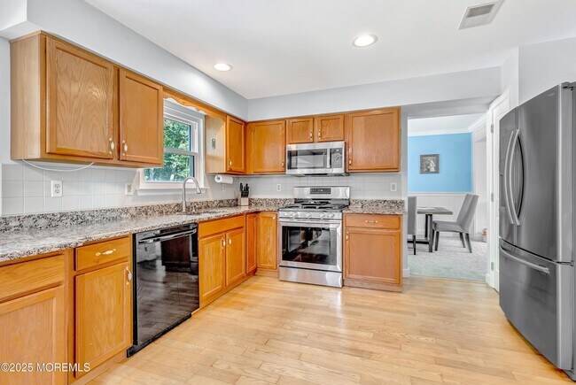 Building Photo - Spacious 4BR Colonial with Garage & Pool