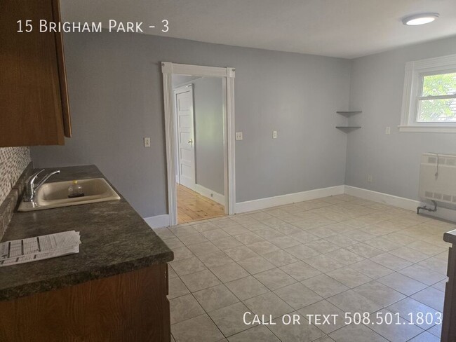Building Photo - 15 Brigham Park