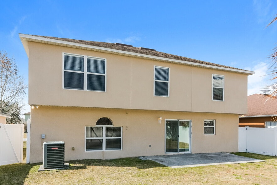 Building Photo - 4811 Petal Pawpaw Ln