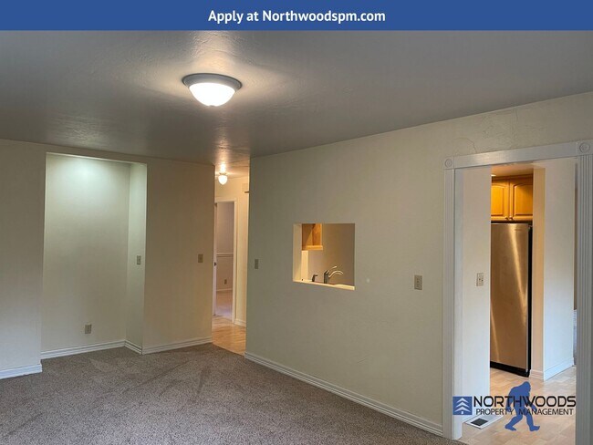 Building Photo - 518 Girard Cir