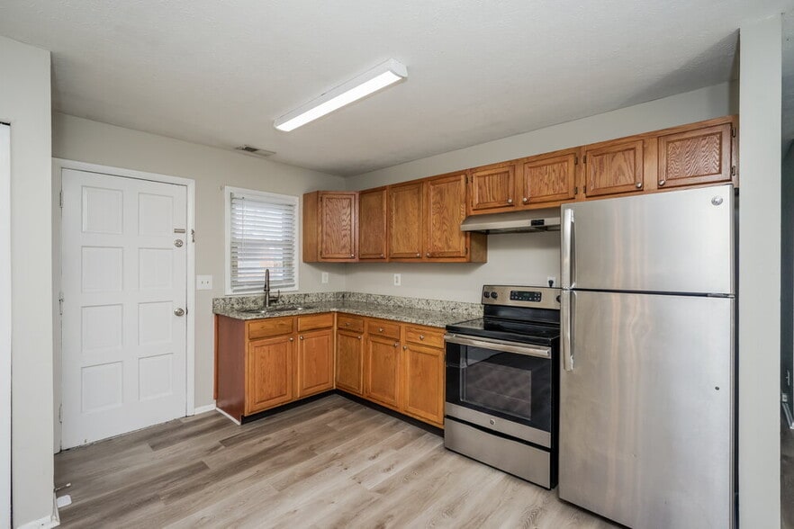 Building Photo - 7414 Terry Rd