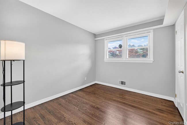 Building Photo - 1 Wesel Rd