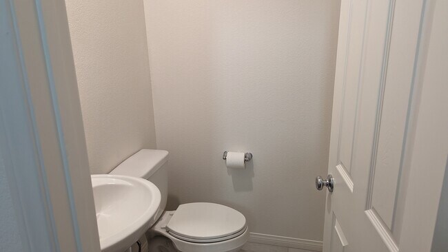 Downstairs half bath - 2605 Ercolano St
