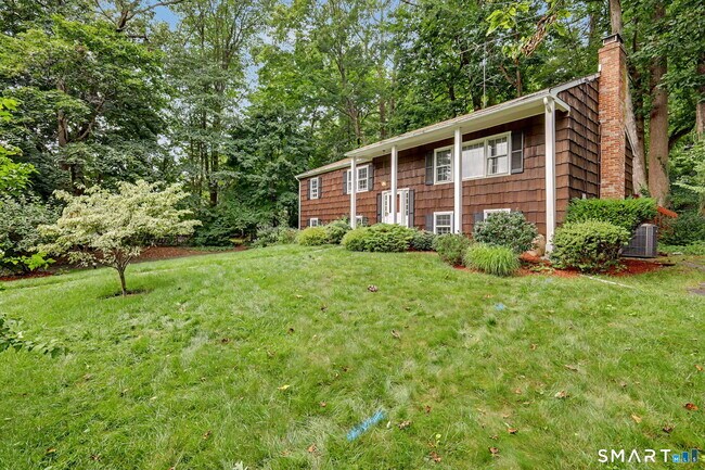 Building Photo - 11 Lycett Ct