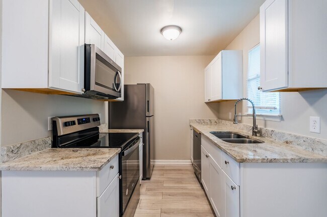 Building Photo - 600-635 Hilltop Dr-HT 1-Story 2bd/1ba
