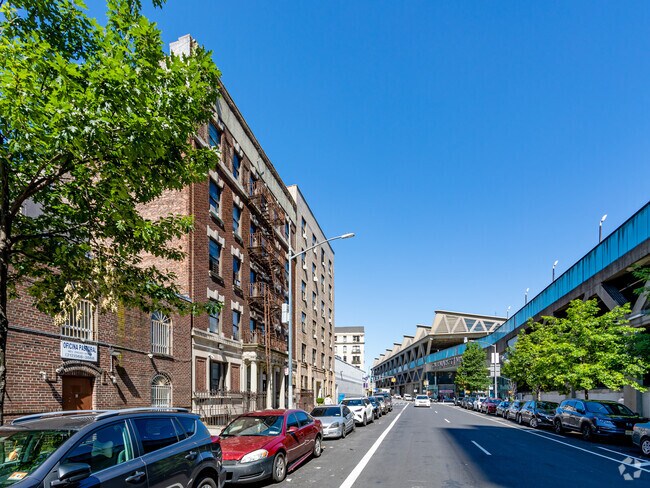 Street View - 656 W 178th St