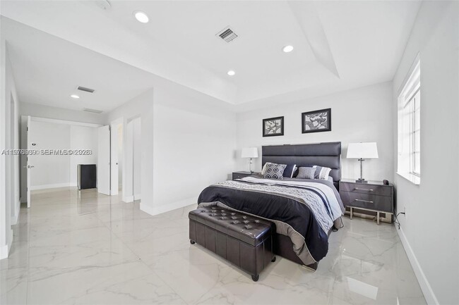 Building Photo - 3436 SW 88th Pl