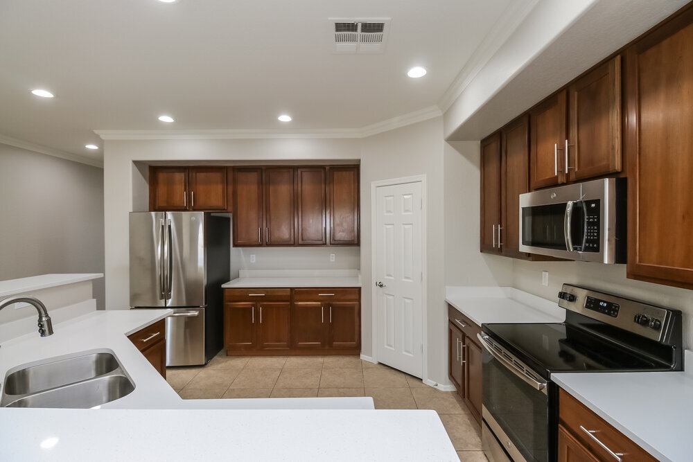 Building Photo - 4723 S 99th Dr