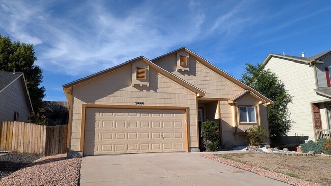 Building Photo - 5444 Hicks Dr