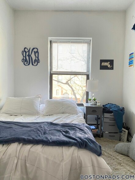 Building Photo - 610 Columbus Ave