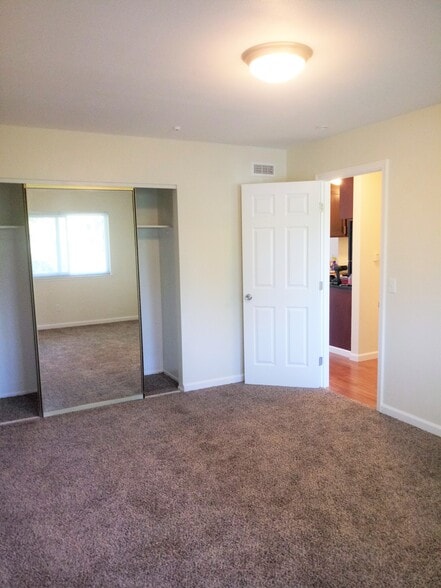 Building Photo - 2324 Heidi Pl