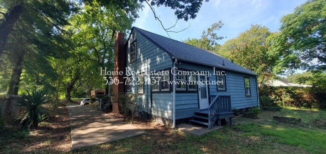 Building Photo - 310 Forty-Foot St