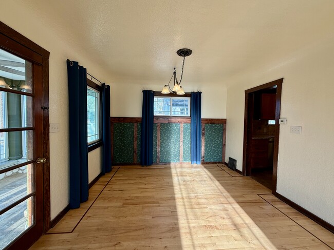 Building Photo - 1859 W 11800 S