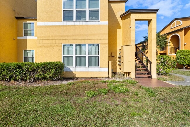 Building Photo - Venetian Place - 612