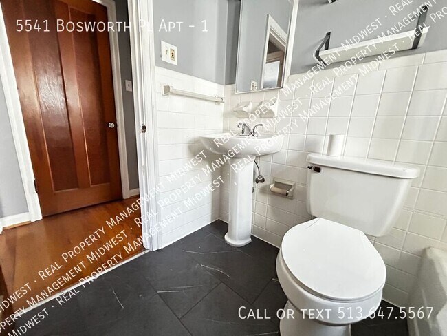 Building Photo - 5541 Bosworth Pl