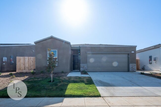 Building Photo - BRAND NEW CUSD Fresno Home, 3BR/2BA - Lots...