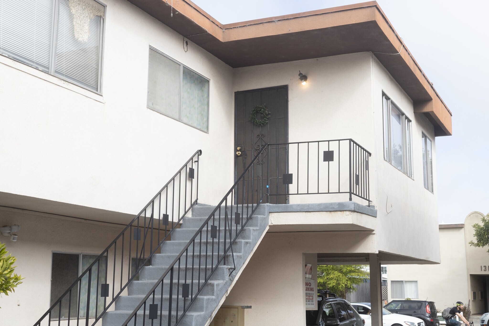 Building Photo - 1315 Ocean Park Blvd